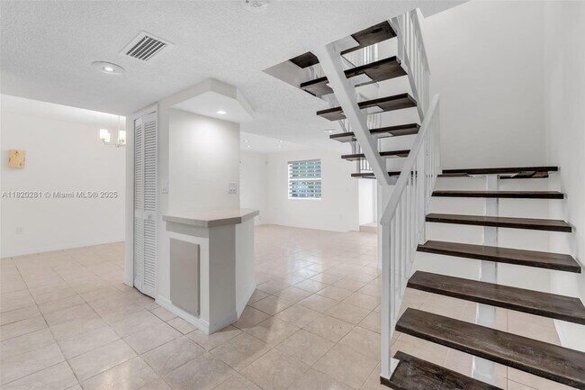 Building Photo - 14642 SW 99th St