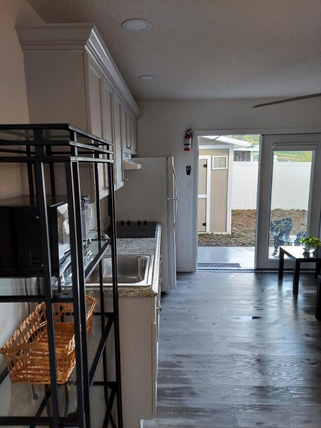 Building Photo - 2950 White Magnolia Loop