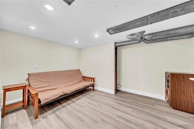 Building Photo - 133 Whitney Pl