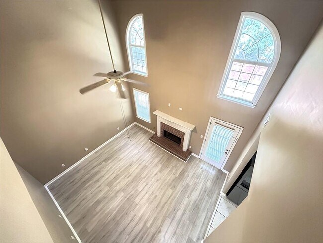 Building Photo - 4890 Weathervane Dr