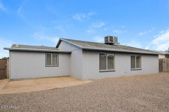 Building Photo - 9601 N 55th Dr