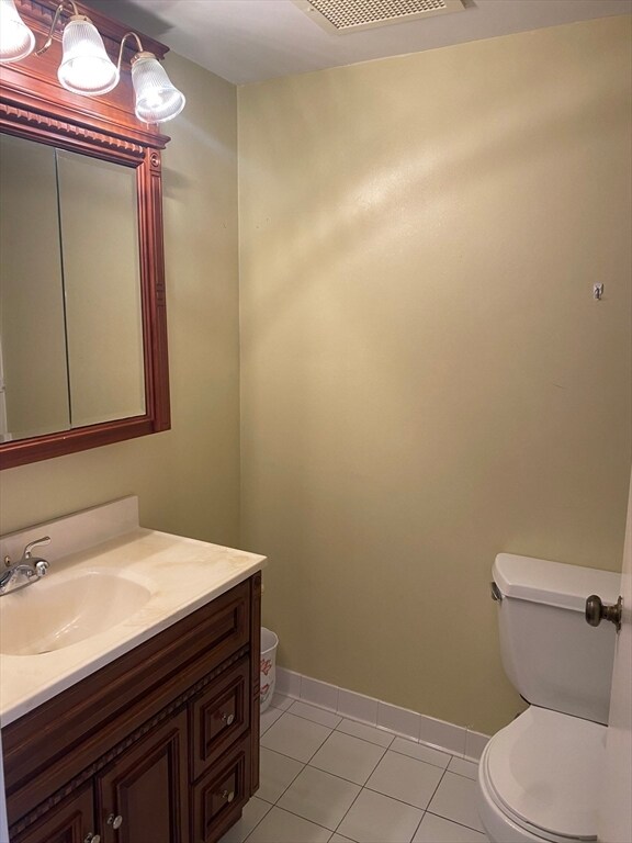 Building Photo - 330 Sunderland Rd