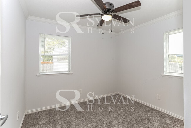 Building Photo - Lease today! No extra charge for contentment and relaxation!