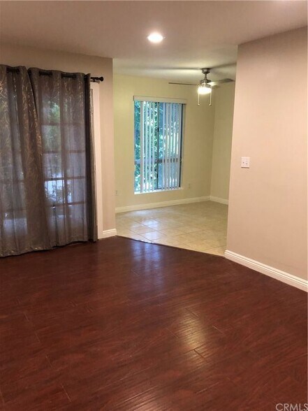 Living room/dining room - 339 S Catalina Ave