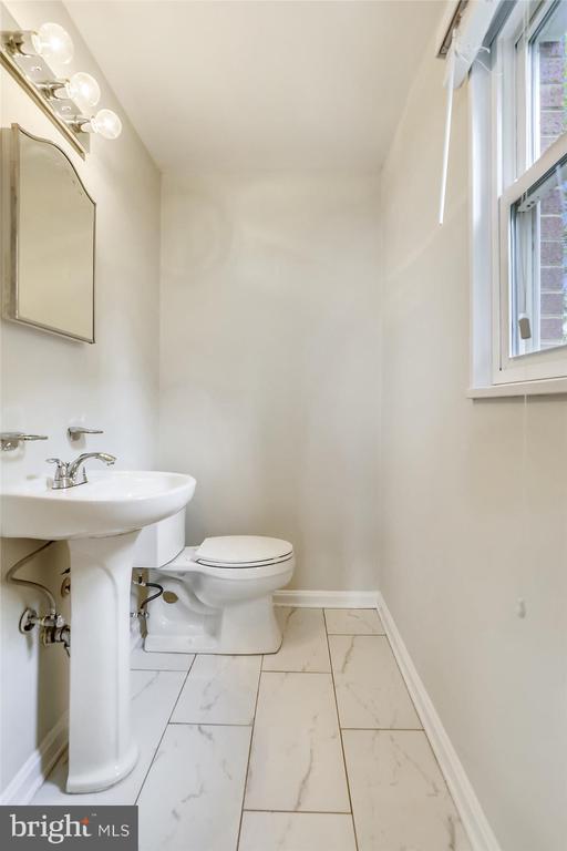 Building Photo - 4503 Traymore St