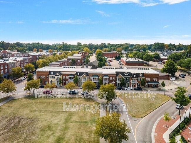 Building Photo - 11712 Chester Village Dr