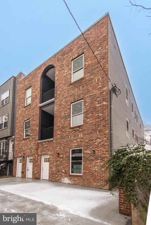 Building Photo - 315 N Preston St