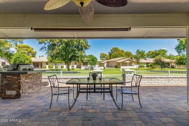 Building Photo - Your Oasis Awaits!