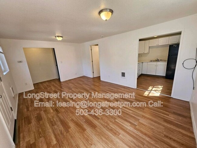 Building Photo - 4553 NE 105th Ave