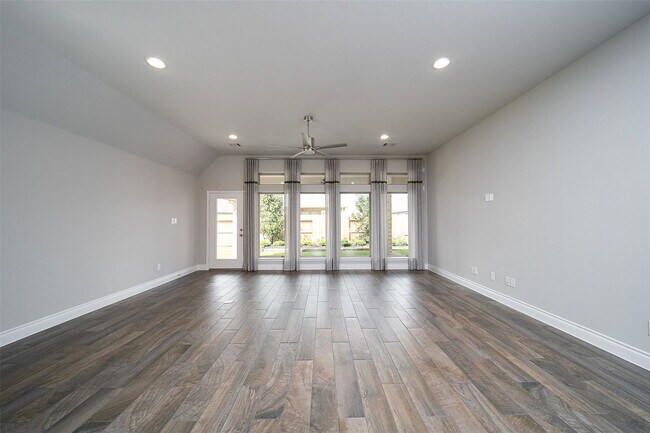 Building Photo - Azalea Crossing Court, Sienna, TX 77459 - 4 BR 3 BA single-family home