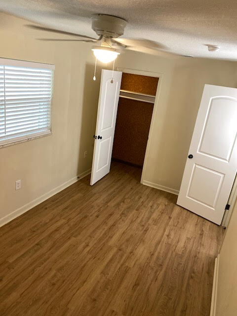 Building Photo - 2107 Lake Margaret Dr