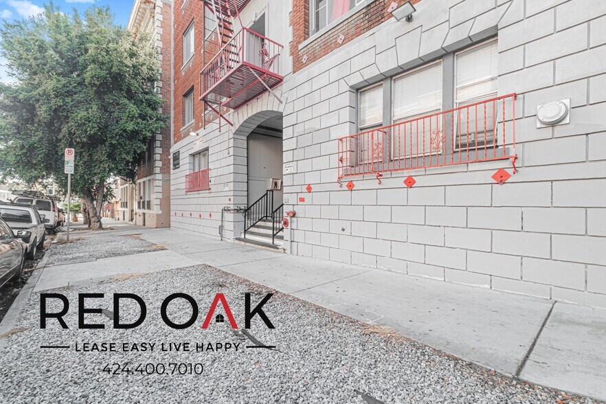 Building Photo - 687 Shatto Pl