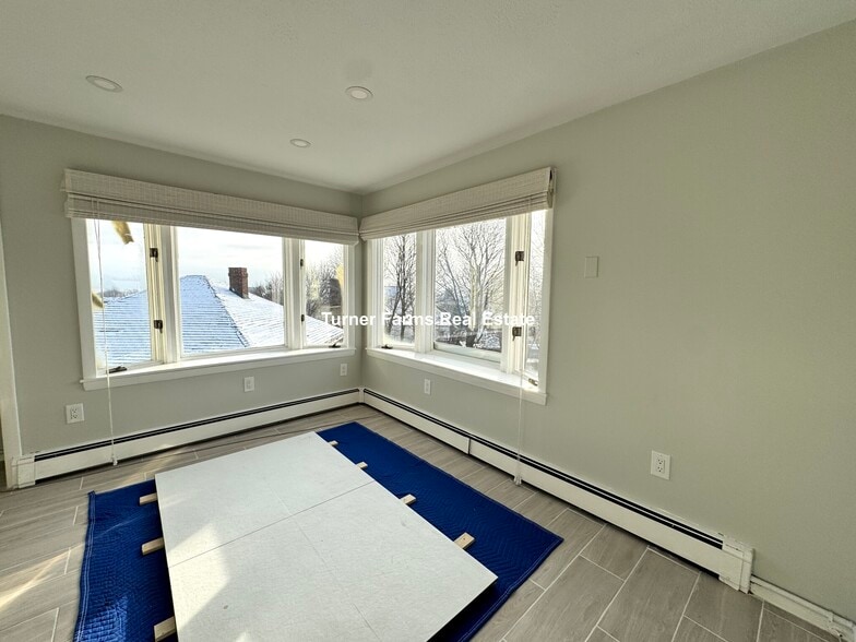 Building Photo - 62 Upland Rd