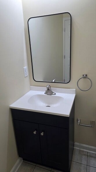 Building Photo - 225 Pemberton Rd