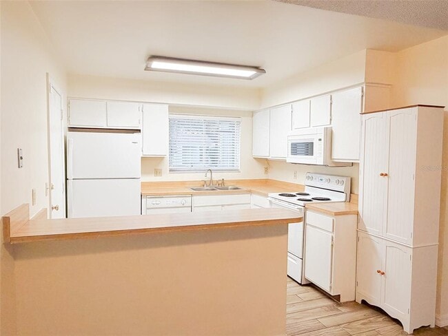 Building Photo - 10319 Matchlock Dr