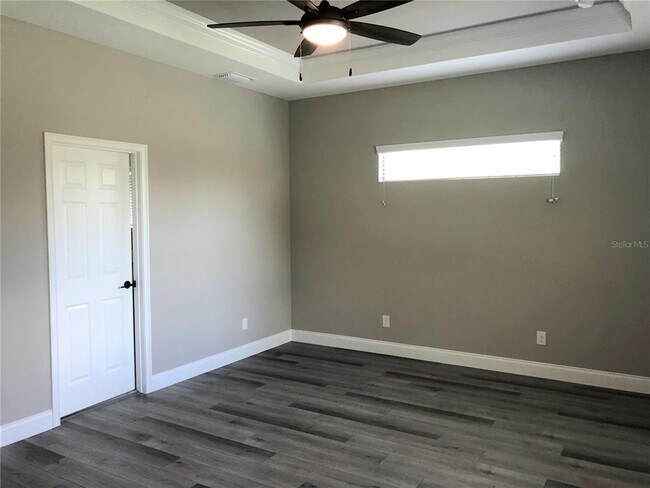 Building Photo - 957 Deming Dr