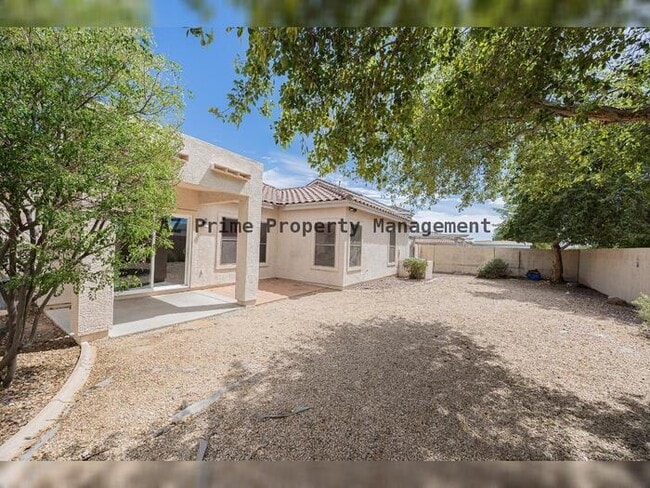 Building Photo - 3864 S Emery Cir