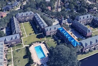 Building Photo - 842 Cedar St