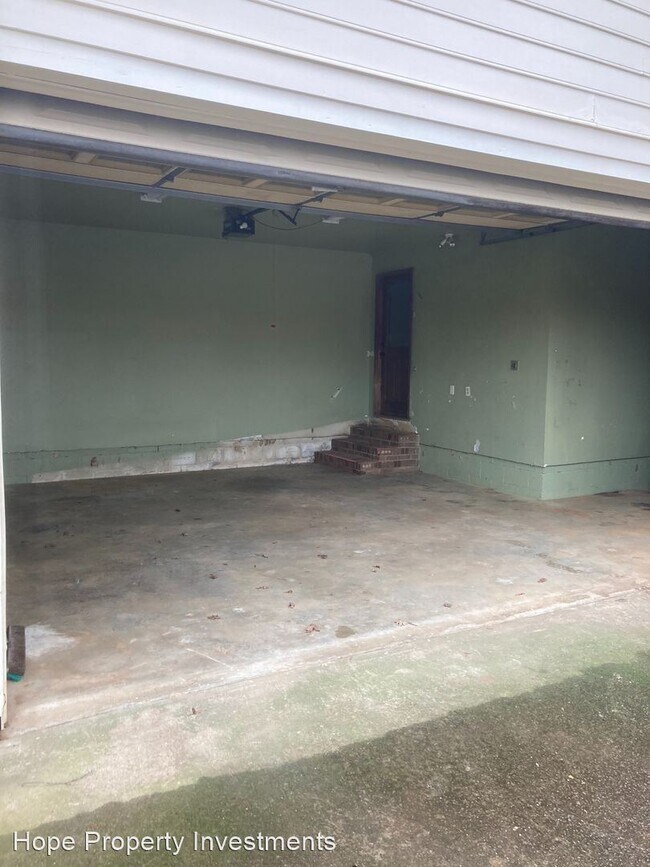 Building Photo - 3 br, 2 bath House - 7745 Forrest Rd