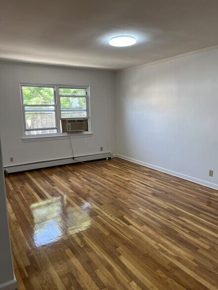 Building Photo - 7812 88th Ave
