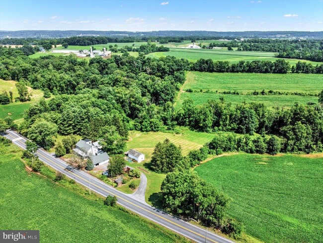 Building Photo - 4551 Colebrook Rd