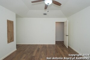 Building Photo - 430 CR 683