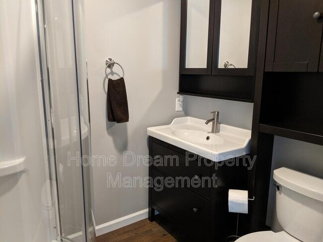 Building Photo - 1401 Bragg Rd