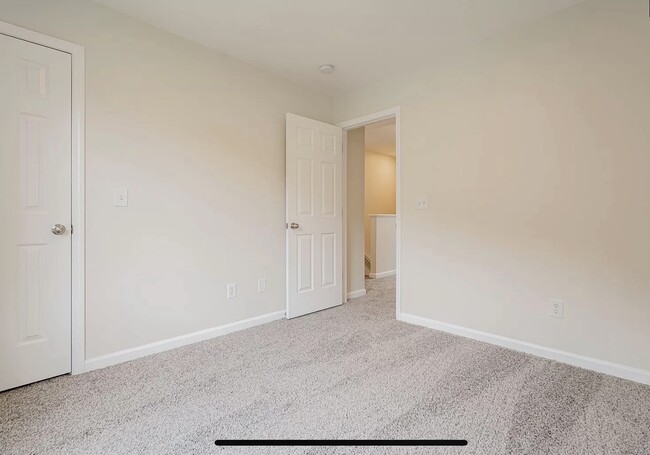 Building Photo - 120 Owl Trace Ln