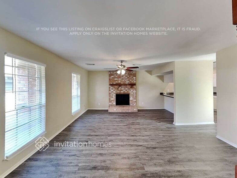 Building Photo - 2022 Oak Shores Dr