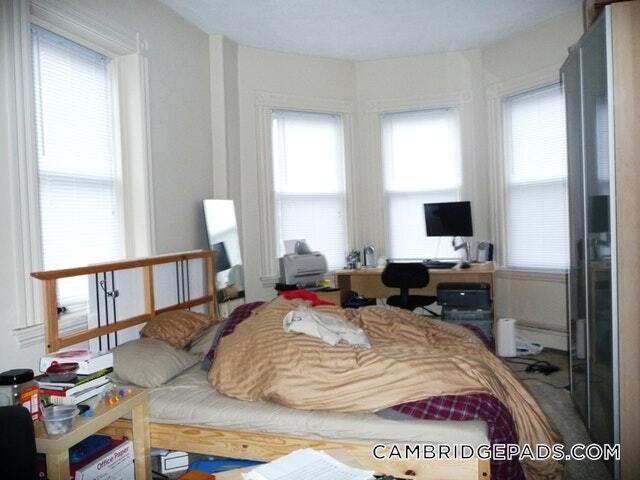 Building Photo - 124 Berkshire St