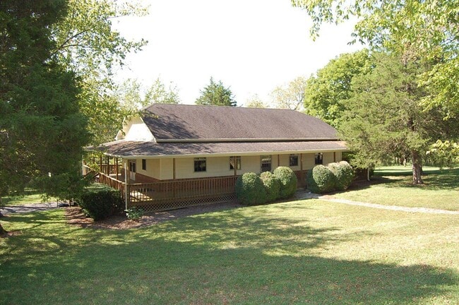 Building Photo - 701 McCalls Mill Rd