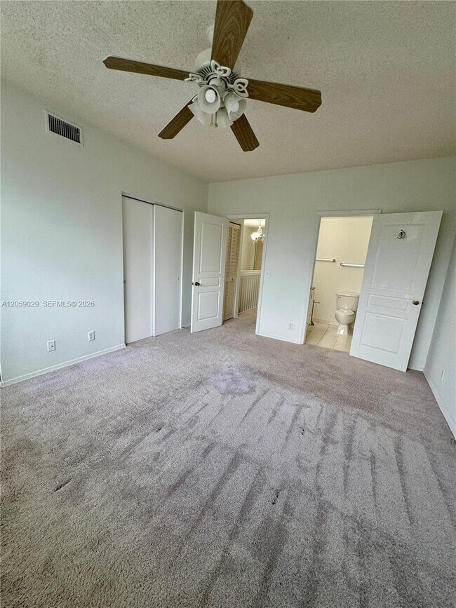 Building Photo - 16743 Hemingway Dr