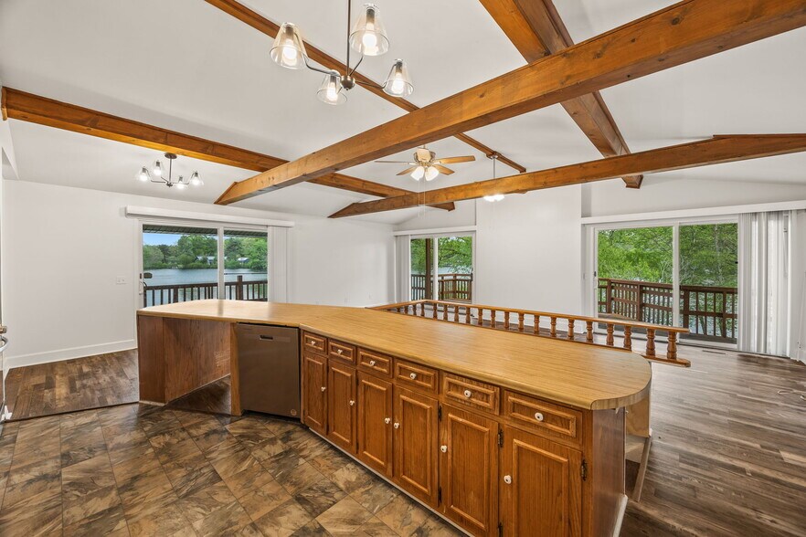 Building Photo - 258 Idlewild Dr