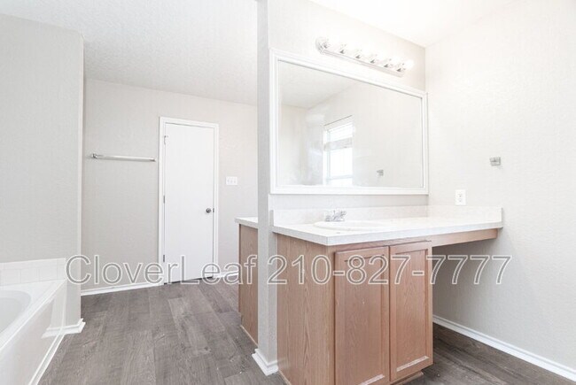 Building Photo - 129 Gatewood Bay
