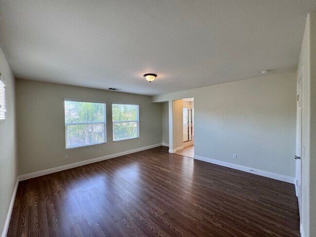 Building Photo - 4 bedroom Tierra Shores home for LEASE in ...