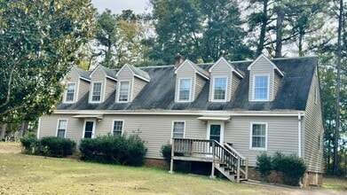 Building Photo - 105 Carson Dr