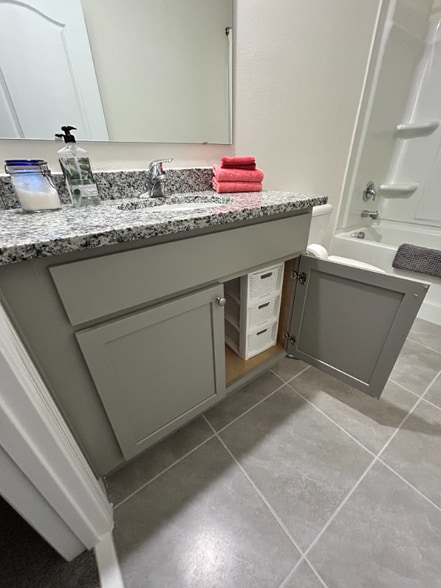 Building Photo - 966 Lido Dr