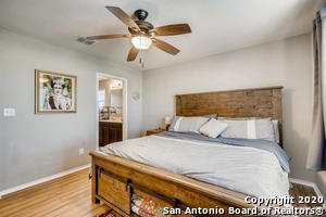 Building Photo - 10715 Noble Canyon