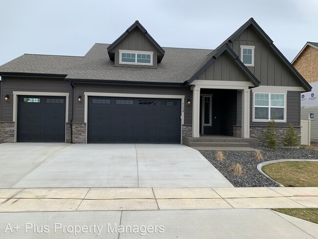 Primary Photo - 5 br, 3.5 bath House - 7156 N Hourglass Dr