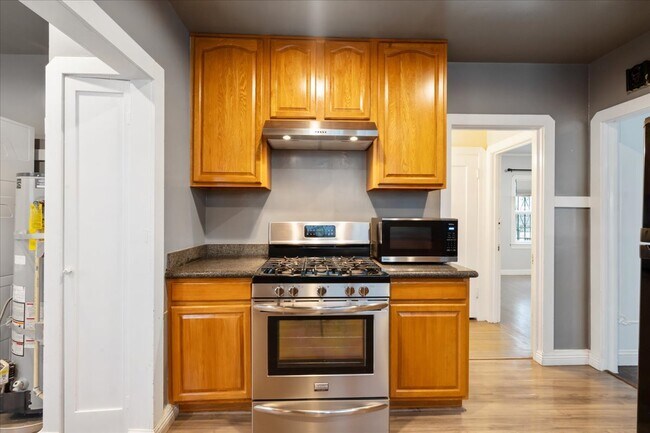 Building Photo - 2672 77th Ave