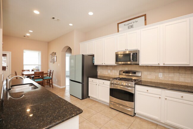 Building Photo - 18123 Quarry Vale Dr