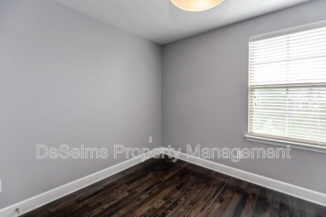 Building Photo - 5556 Prada Dr
