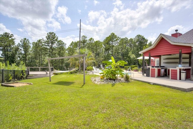 Building Photo - 520 Equinox Loop