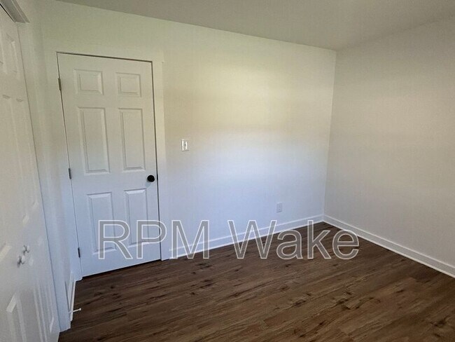 Building Photo - 2325 Quartz Ct