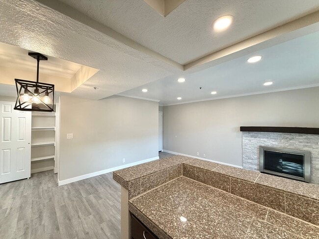 Building Photo - 2 bedroom 2 Bathroom Condo in Park City
