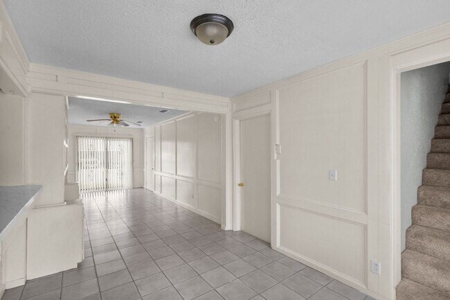 Building Photo - For Rent: Spacious 4-Bedroom Family Home