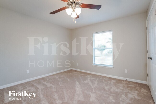 Building Photo - 1114 SW 40th Terrace