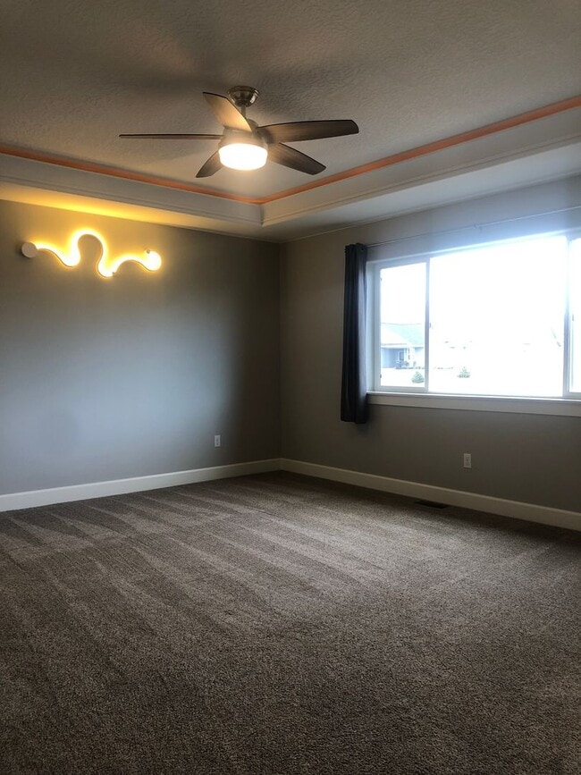 Building Photo - 222 W Celtic Cir