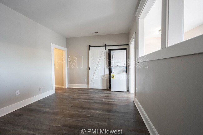 Building Photo - 874 Virginia Ave