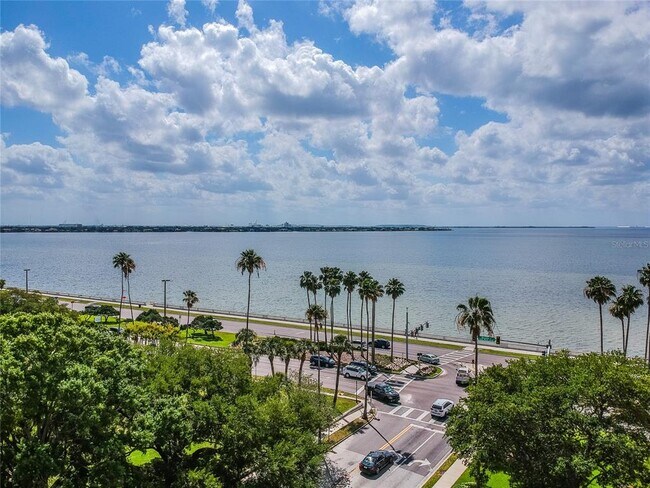 Building Photo - 2401 Bayshore Blvd